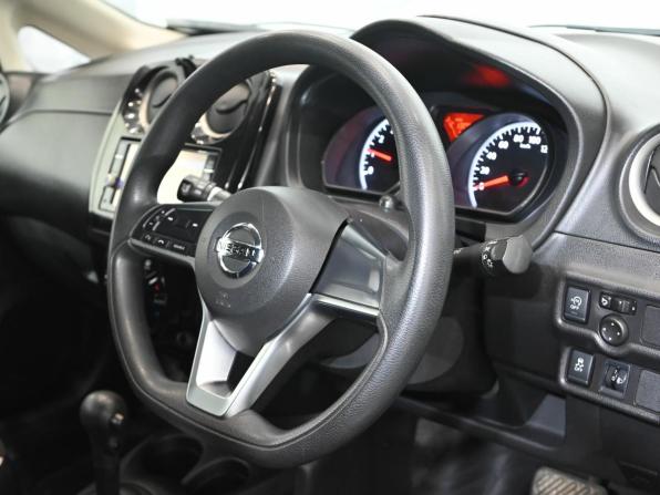 Nissan Note II Рестайлинг с пробегом 2018 года, цена 950 000 рублей, 130006 км, хэтчбек, Автокод Объявления