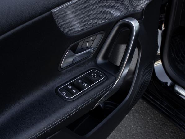 Mercedes-Benz A-Класс IV (W177) с пробегом 2018 года, цена 2 160 000 рублей, 115180 км, хэтчбек, Автокод Объявления