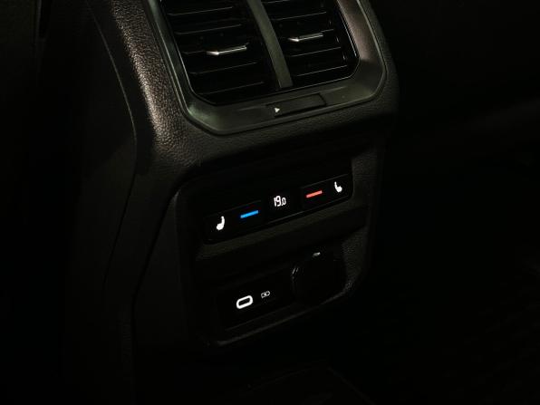 Volkswagen Tiguan II Рестайлинг с пробегом 2021 года, цена 2 920 000 рублей, 36448 км, внедорожник, Автокод Объявления