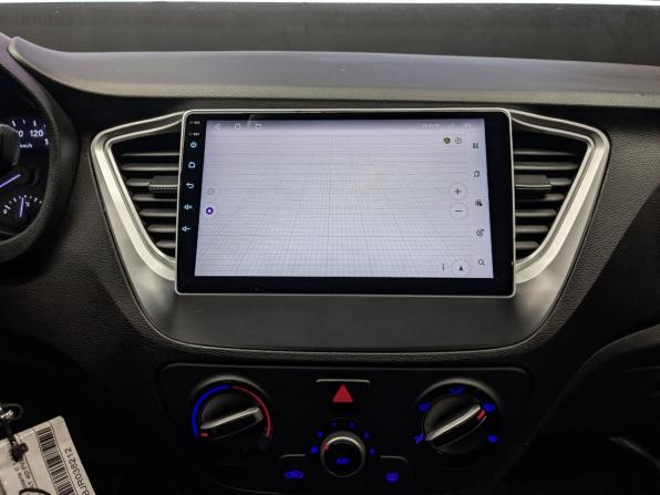 Hyundai Solaris II с пробегом 2017 года, цена 1 260 000 рублей, 118170 км, седан, Автокод Объявления
