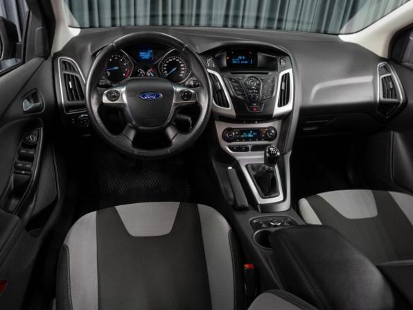 Ford Focus III с пробегом 2013 года, цена 1 069 000 рублей, 117000 км, седан, Автокод Объявления
