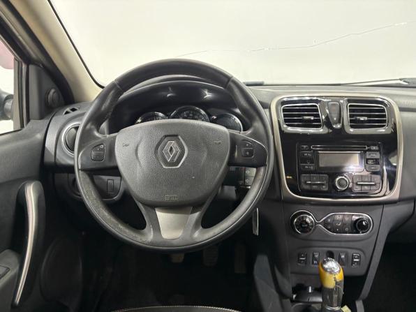 Renault Logan II с пробегом 2016 года, цена 520 000 рублей, 220472 км, седан, Автокод Объявления