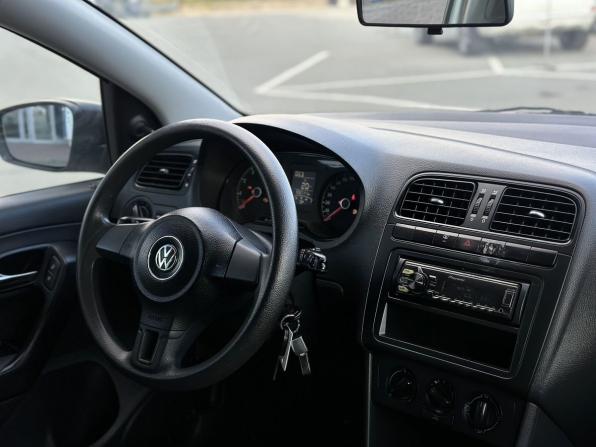 Volkswagen Polo V Рестайлинг с пробегом 2015 года, цена 710 000 рублей, 169711 км, седан, Автокод Объявления