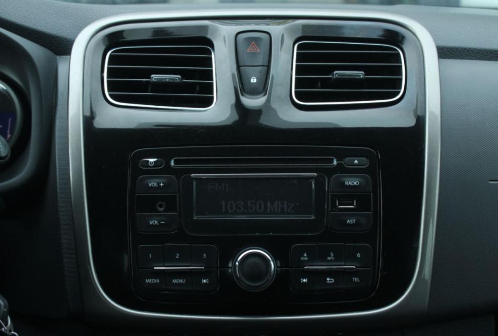 Renault Logan II Саратов  - изображение 18