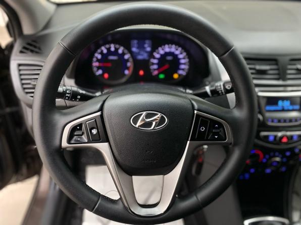 Hyundai Solaris I Рестайлинг с пробегом 2015 года, цена 890 000 рублей, 128241 км, седан, Автокод Объявления