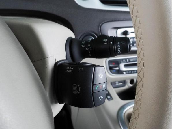 Renault Scenic III с пробегом 2010 года, цена 859 000 рублей, 275167 км, компактвэн, Автокод Объявления