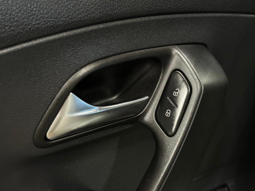 Volkswagen Polo V Рестайлинг Челябинск  - изображение 14