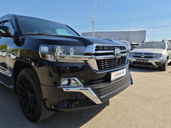 Toyota Land Cruiser 200 Series Рестайлинг 2 с пробегом 2019 года, цена 6 700 000 рублей, 93907 км, внедорожник, Автокод Объявления