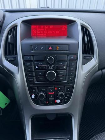 Opel Astra J с пробегом 2011 года, цена 645 000 рублей, 298067 км, хэтчбек, Автокод Объявления