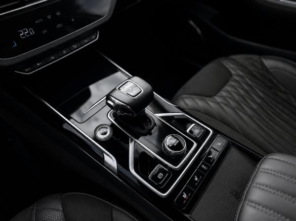 Hongqi HS5 I с пробегом 2023 года, цена 2 669 000 рублей, 23076 км, внедорожник, Автокод Объявления