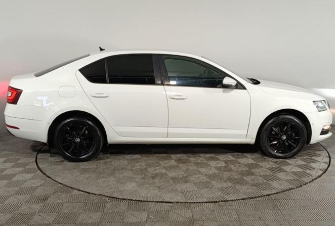 Skoda Octavia III (A7) с пробегом 2017 года, цена 1 620 000 рублей, 182380 км, лифтбек, Автокод Объявления