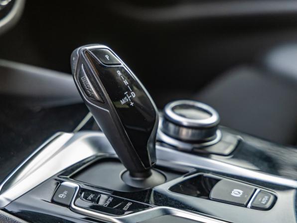 BMW 5 серии VII (G30/G31/G38) с пробегом 2018 года, цена 2 498 000 рублей, 209349 км, седан, Автокод Объявления