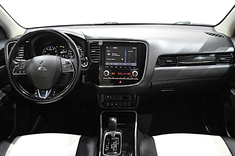 Mitsubishi Outlander III Рестайлинг 3 Сургут  - изображение 13