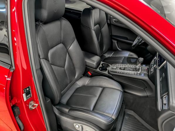 Porsche Macan I Рестайлинг с пробегом 2021 года, цена 5 800 000 рублей, 37383 км, внедорожник, Автокод Объявления