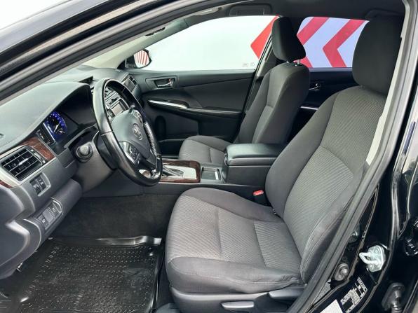 Toyota Camry VII (XV50) Рестайлинг 2 с пробегом 2017 года, цена 1 750 000 рублей, 270994 км, седан, Автокод Объявления