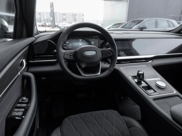Geely Monjaro I Рестайлинг с пробегом 2025 года, цена 4 145 000 рублей, 63 км, внедорожник, Автокод Объявления