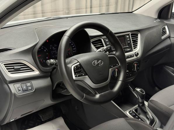 Hyundai Solaris II Рестайлинг с пробегом 2020 года, цена 1 179 000 рублей, 135134 км, седан, Автокод Объявления
