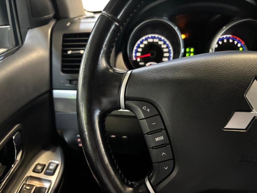 Mitsubishi Pajero IV Санкт-Петербург  - изображение 17