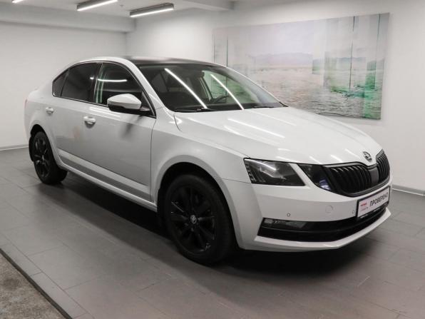 Skoda Octavia III (A7) Рестайлинг с пробегом 2019 года, цена 2 547 000 рублей, 56344 км, лифтбек, Автокод Объявления