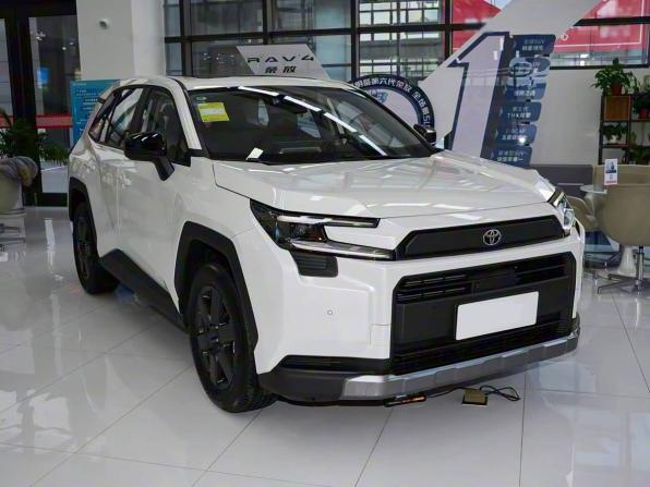 Новый Toyota RAV4 VI (XA60) 2025 года, цена 4 740 000 рублей, внедорожник, Автокод Объявления