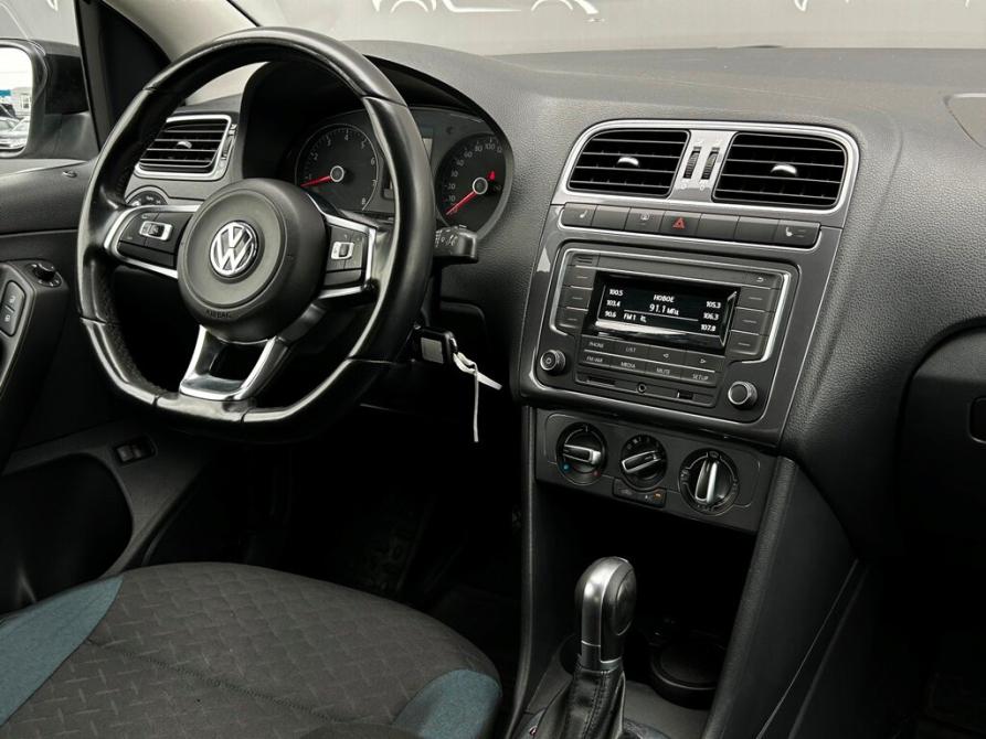 Volkswagen Polo V Рестайлинг Санкт-Петербург  - изображение 13