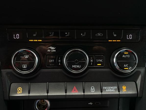 Skoda Karoq I с пробегом 2020 года, цена 2 250 000 рублей, 71095 км, внедорожник, Автокод Объявления