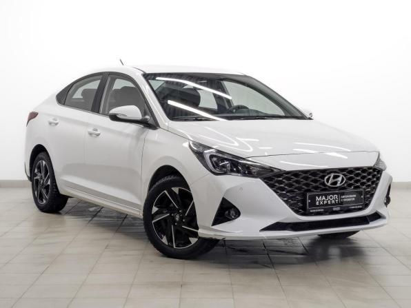 Hyundai Solaris II Рестайлинг с пробегом 2021 года, цена 1 615 000 рублей, 38798 км, седан, Автокод Объявления