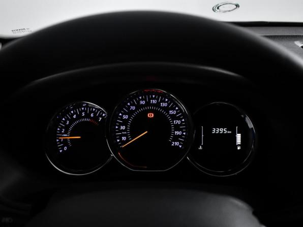 Renault Sandero II Рестайлинг с пробегом 2021 года, цена 1 480 000 рублей, 3393 км, хэтчбек, Автокод Объявления