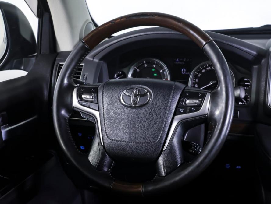 Toyota Land Cruiser 200 Series Рестайлинг 2 Москва  - изображение 14