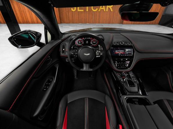 Aston Martin DBX I с пробегом 2023 года, цена 27 990 000 рублей, 9470 км, внедорожник, Автокод Объявления