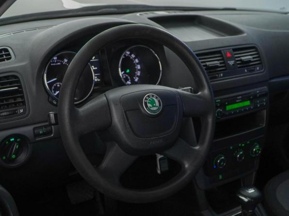 Skoda Yeti I с пробегом 2012 года, цена 877 099 рублей, 120481 км, внедорожник, Автокод Объявления