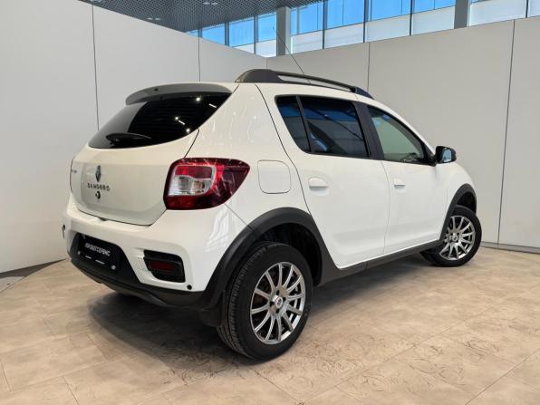 Renault Sandero II Рестайлинг с пробегом 2018 года, цена 1 250 000 рублей, 80519 км, хэтчбек, Автокод Объявления