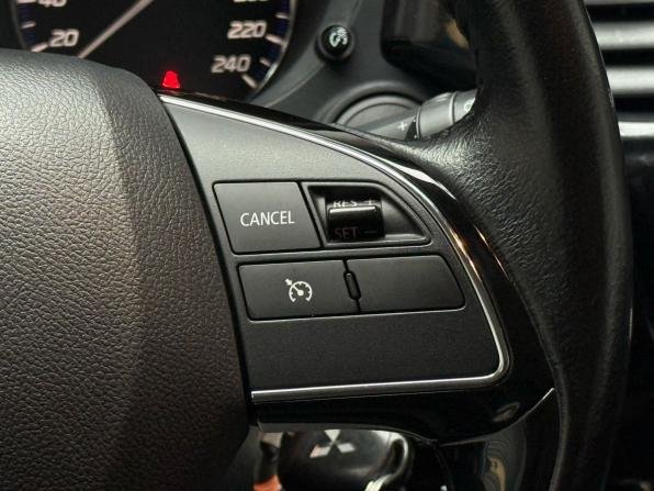 Mitsubishi Outlander III Рестайлинг 2 с пробегом 2016 года, цена 1 699 000 рублей, 185000 км, внедорожник, Автокод Объявления