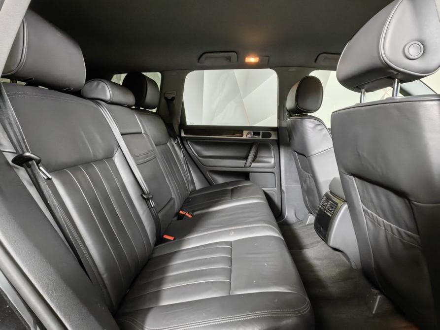 Volkswagen Touareg I Рестайлинг Москва  - изображение 16