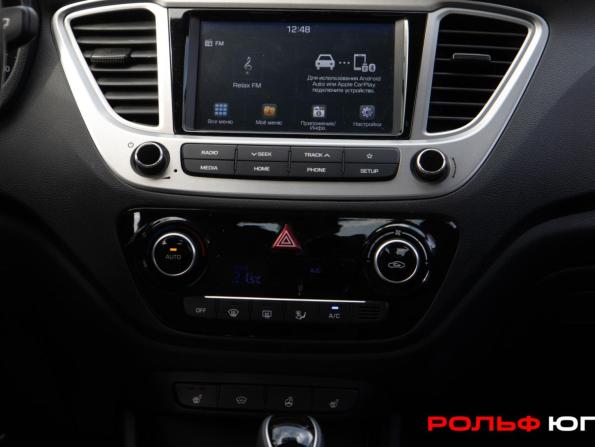 Hyundai Solaris II с пробегом 2019 года, цена 1 568 000 рублей, 57477 км, седан, Автокод Объявления