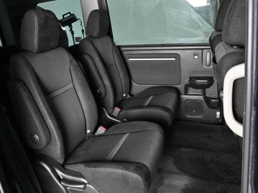 Honda Stepwgn V Рестайлинг Ростов-на-Дону  - изображение 10