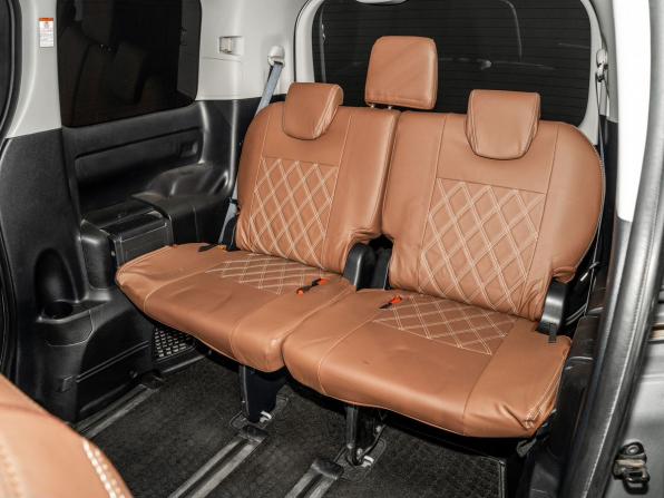 Toyota Voxy III (R80) с пробегом 2014 года, цена 1 900 000 рублей, 163329 км, минивэн, Автокод Объявления