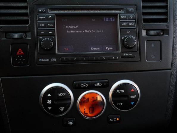 Nissan Tiida I Рестайлинг с пробегом 2010 года, цена 740 000 рублей, 118956 км, хэтчбек, Автокод Объявления