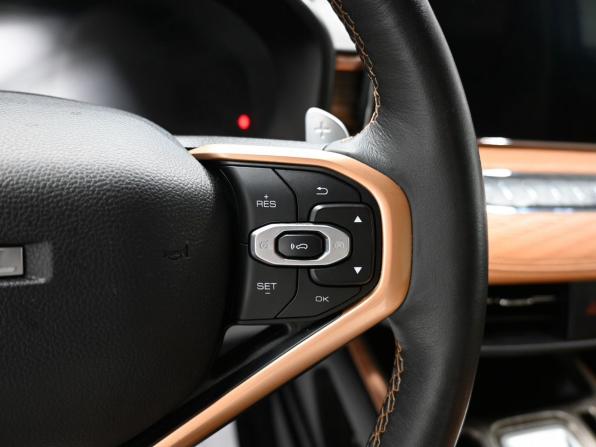 Haval Jolion I с пробегом 2022 года, цена 1 865 000 рублей, 63016 км, внедорожник, Автокод Объявления
