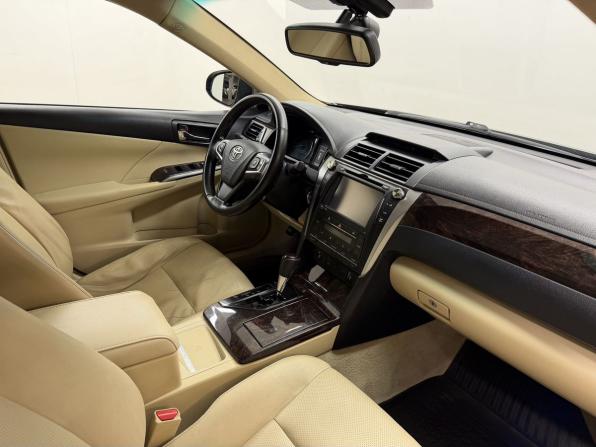Toyota Camry VII (XV50) Рестайлинг с пробегом 2015 года, цена 1 959 000 рублей, 186030 км, седан, Автокод Объявления
