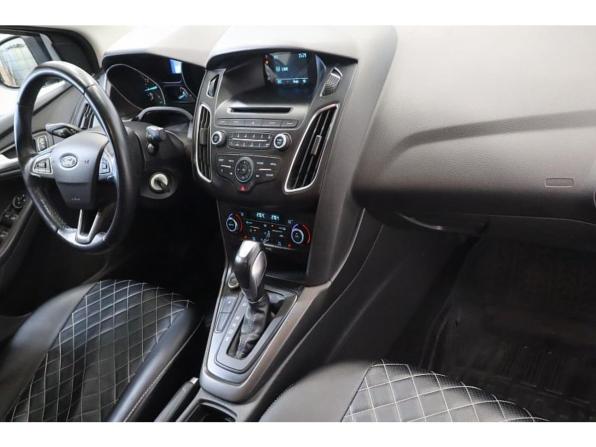 Ford Focus III Рестайлинг с пробегом 2017 года, цена 892 400 рублей, 168073 км, седан, Автокод Объявления