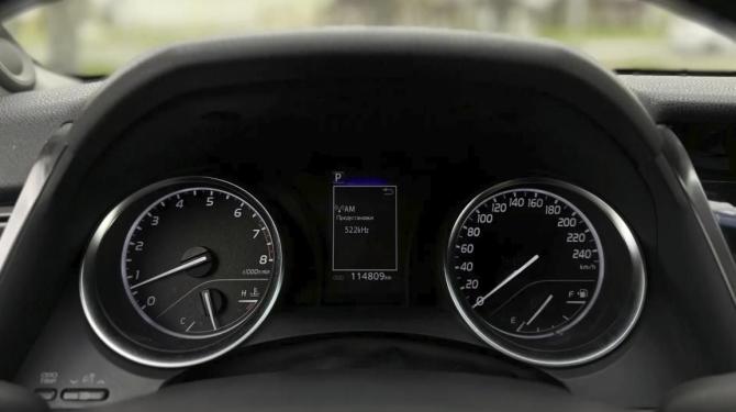 Toyota Camry VIII (XV70) Рестайлинг с пробегом 2021 года, цена 3 050 000 рублей, 114809 км, седан, Автокод Объявления