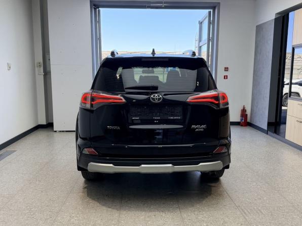 Toyota RAV4 IV (XA40) Рестайлинг с пробегом 2018 года, цена 2 310 000 рублей, 134499 км, внедорожник, Автокод Объявления