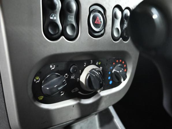 Renault Logan I Рестайлинг с пробегом 2011 года, цена 500 000 рублей, 140038 км, седан, Автокод Объявления