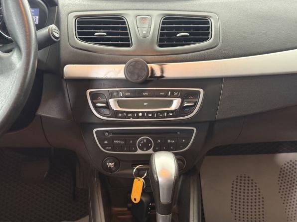 Renault Fluence I с пробегом 2011 года, цена 630 000 рублей, 419100 км, седан, Автокод Объявления
