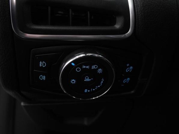 Ford Focus III с пробегом 2013 года, цена 689 000 рублей, 277074 км, хэтчбек, Автокод Объявления