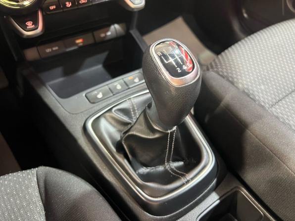 Kia Rio IV Рестайлинг с пробегом 2021 года, цена 1 559 000 рублей, 68888 км, седан, Автокод Объявления