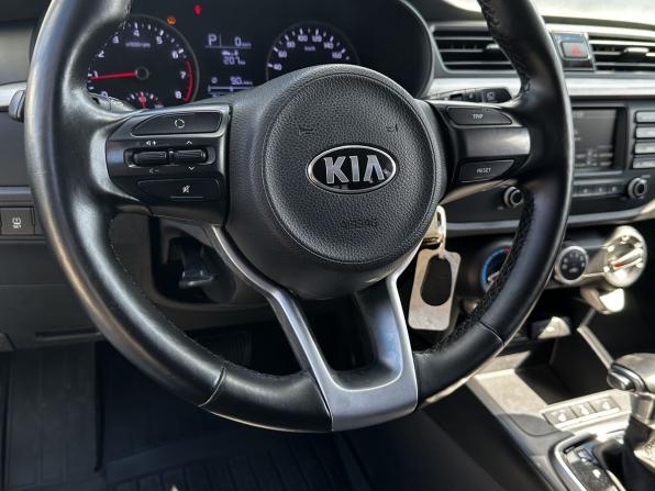 Kia Rio IV с пробегом 2017 года, цена 1 299 000 рублей, 119783 км, хэтчбек, Автокод Объявления