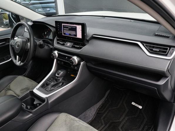 Toyota RAV4 V (XA50) с пробегом 2024 года, цена 3 790 000 рублей, 23642 км, внедорожник, Автокод Объявления