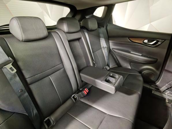 Nissan Qashqai II с пробегом 2018 года, цена 1 993 000 рублей, 52937 км, внедорожник, Автокод Объявления
